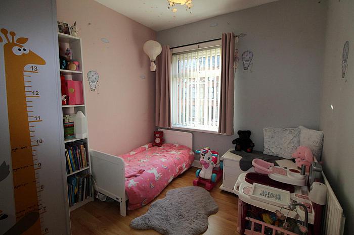 16 Skegoneill Avenue