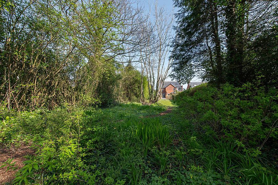31 Upper Station Road