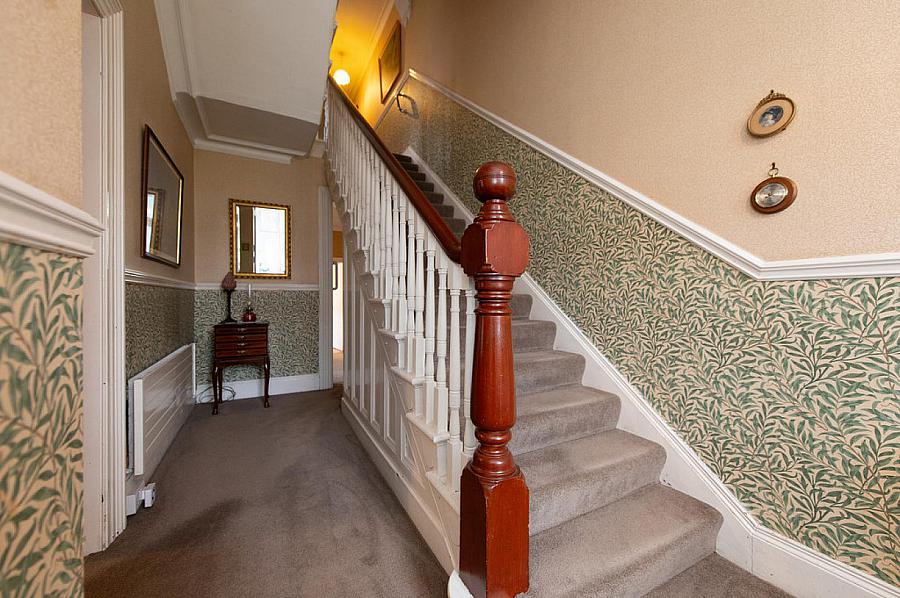 16 Downview Avenue