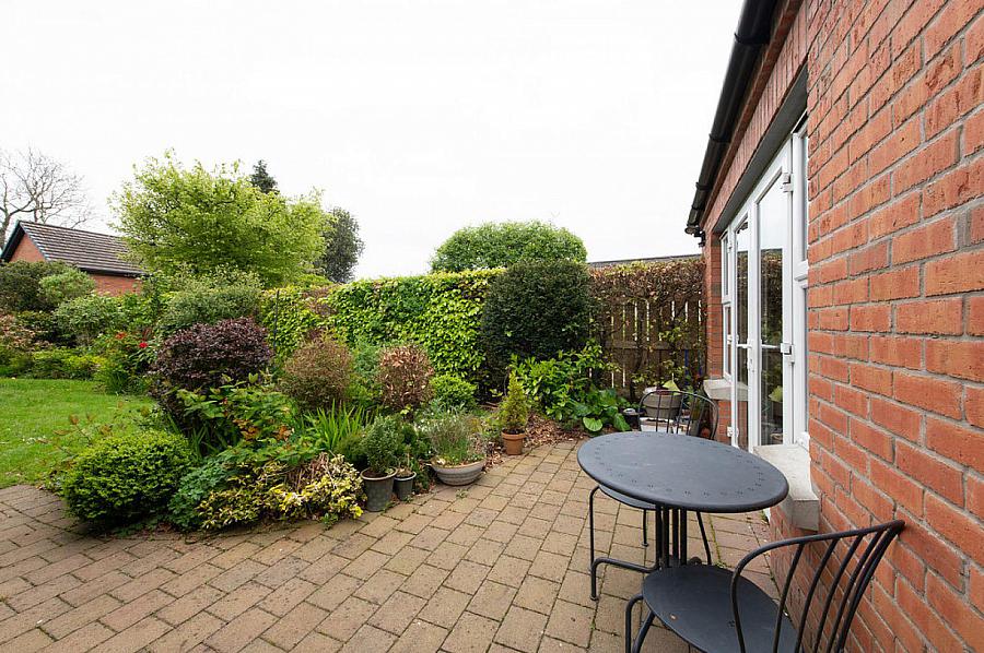 16 Downview Avenue