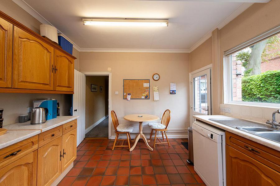 16 Downview Avenue