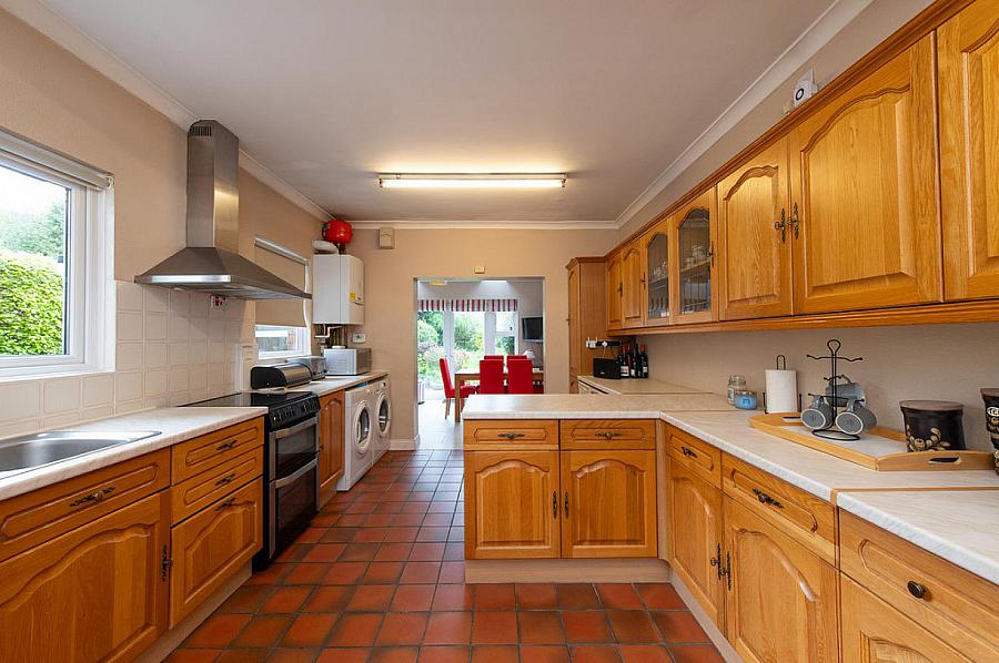 16 Downview Avenue