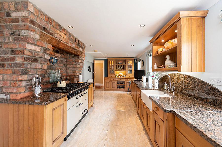276 Upper Road