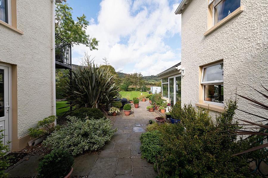 276 Upper Road