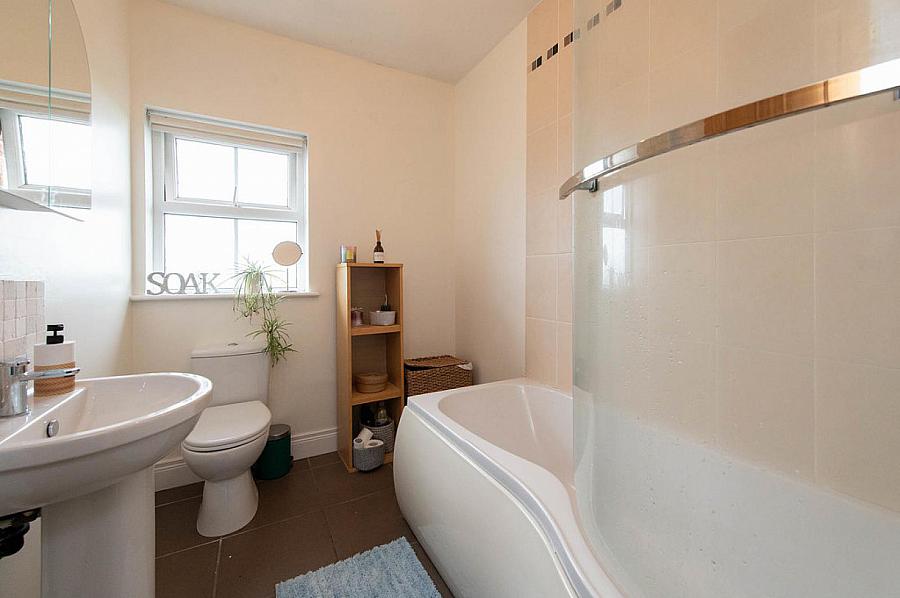 14 Farm Lodge Stables