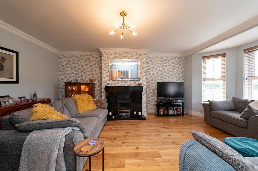 14 Farm Lodge Stables