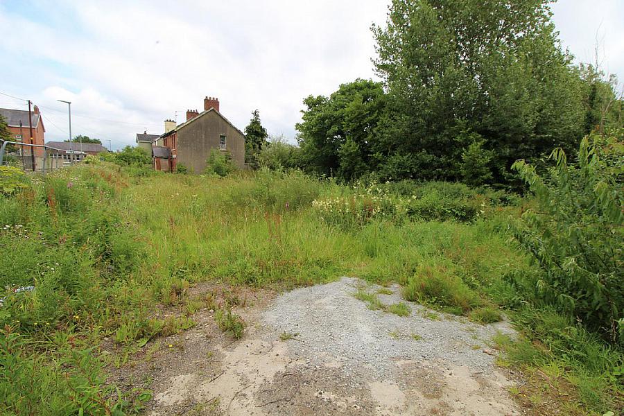 2 Mullaghmore Park