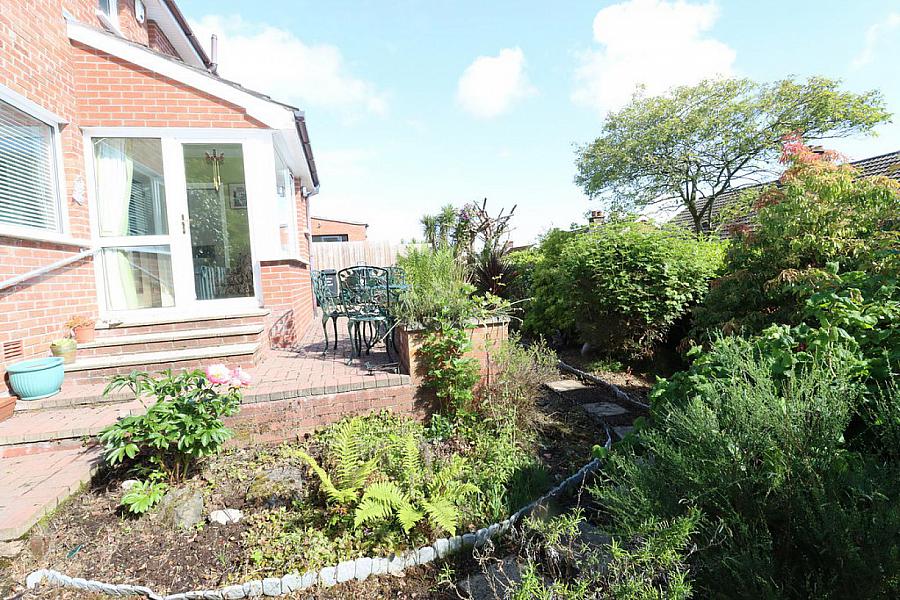12 Pineview Park