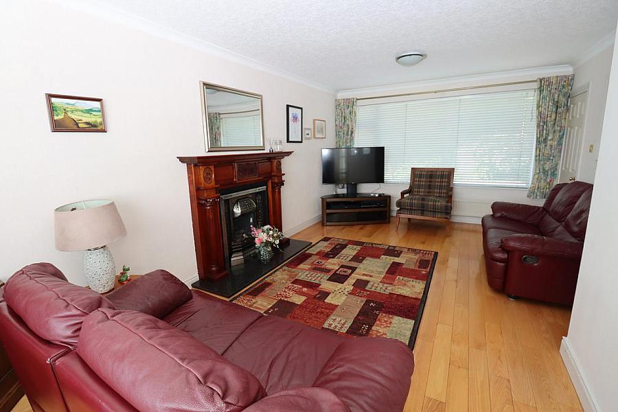 12 Pineview Park