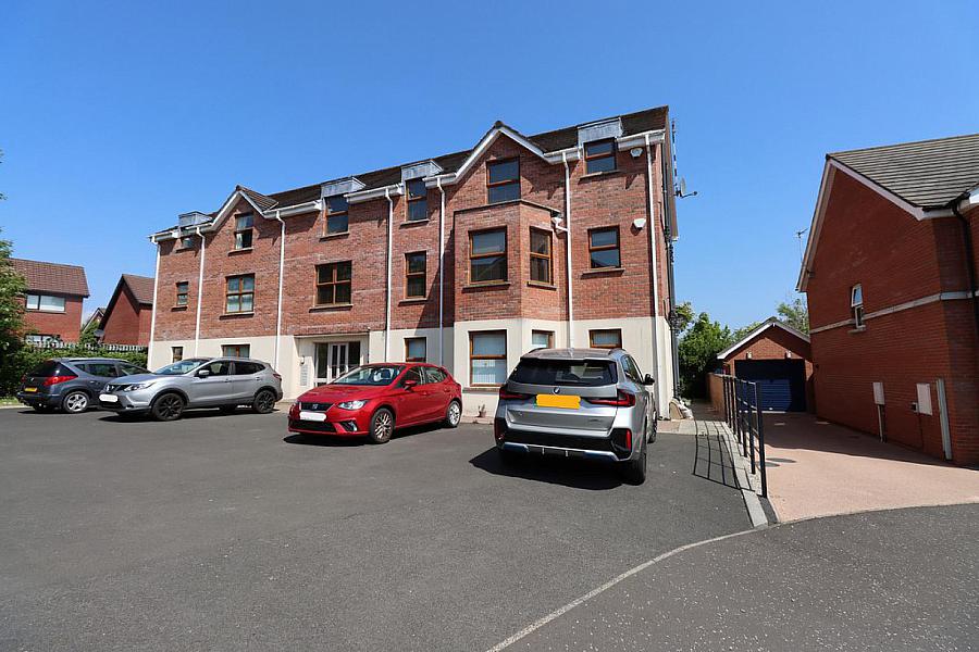 4 Dillons Grange