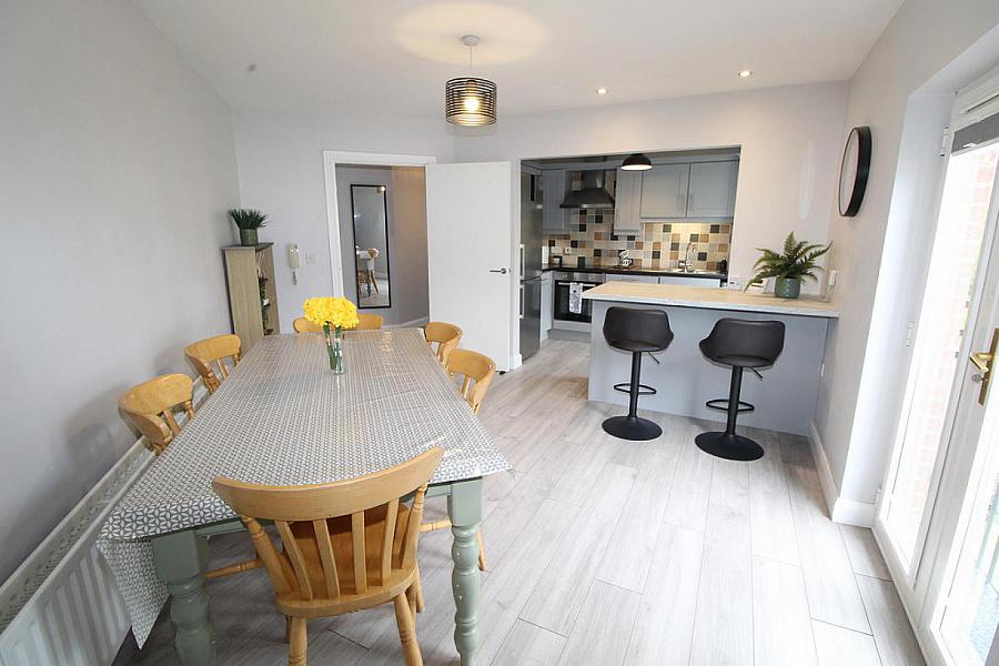 9 Sixmile Manor