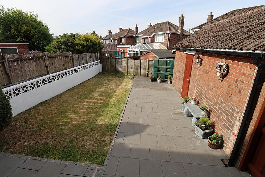 35 St Annes Crescent