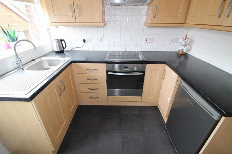 35 St Annes Crescent