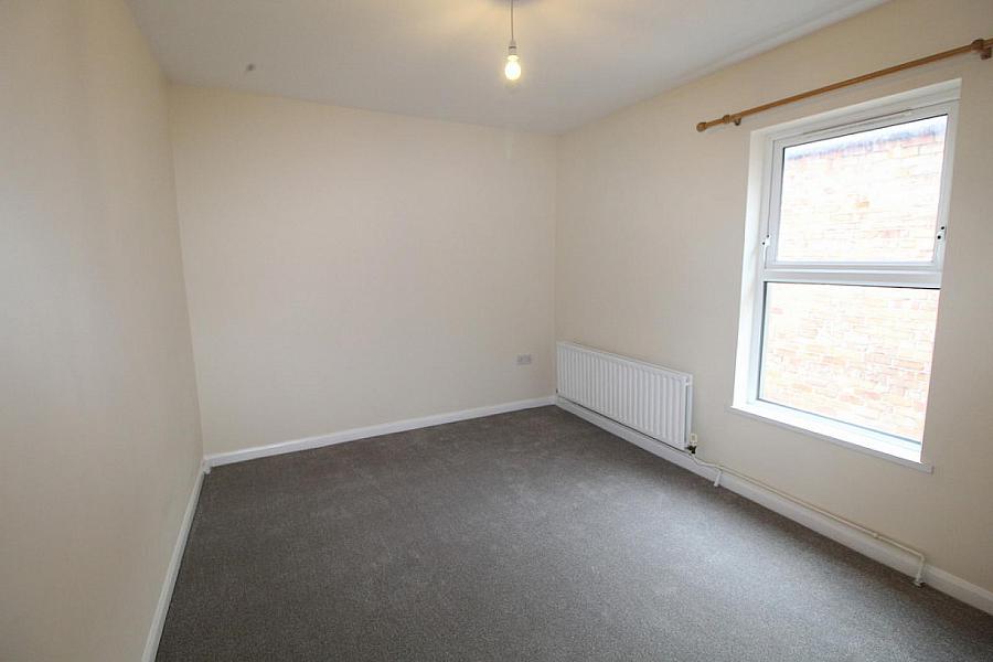 Flat 2 30, Kansas Avenue