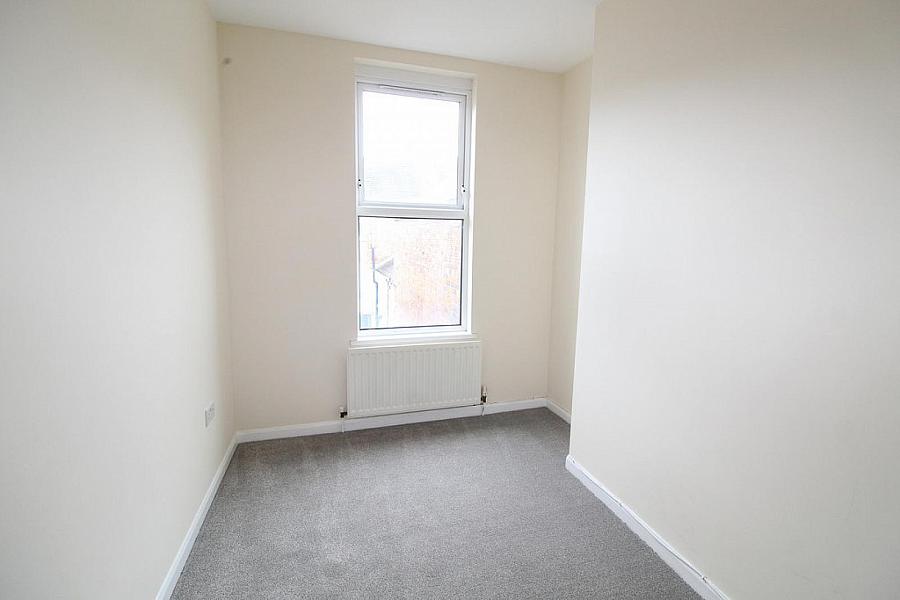 Flat 2 30, Kansas Avenue