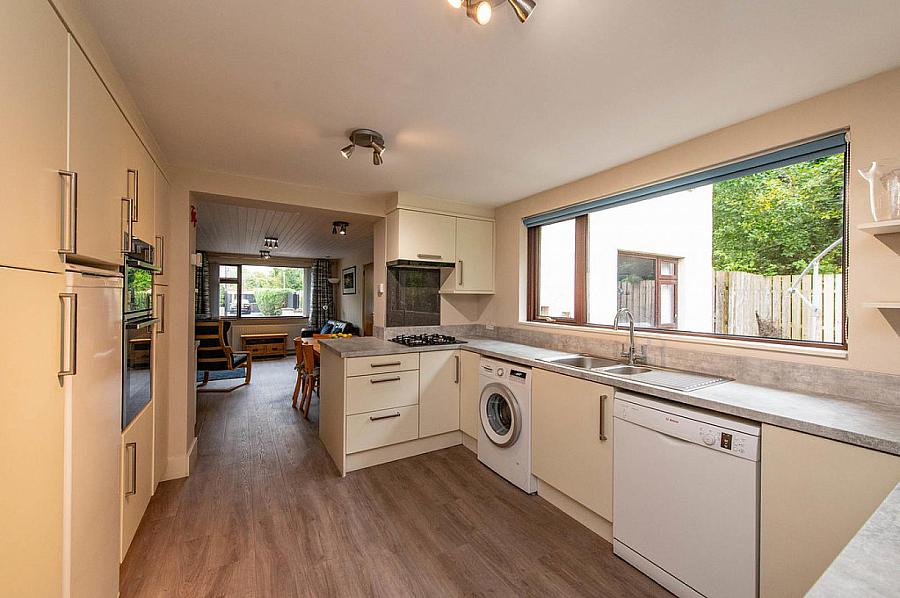16 Jordanstown Road
