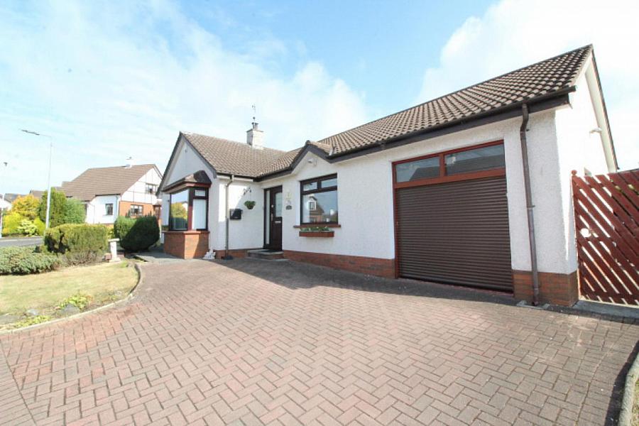 2 Oaklands Meadow