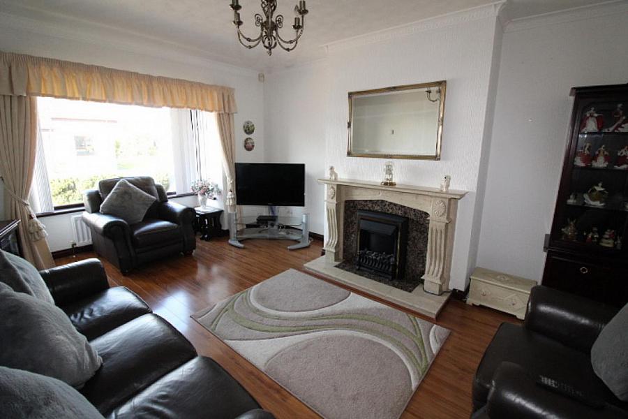 2 Oaklands Meadow