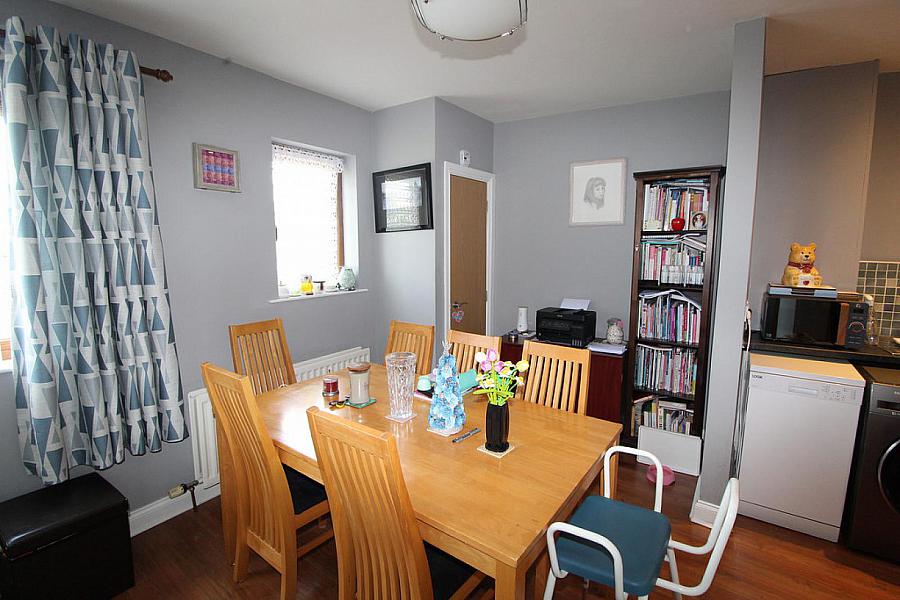18 Ashgrove Lodge