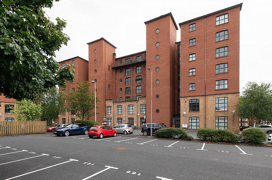 Apt 25 Clarendon Quay