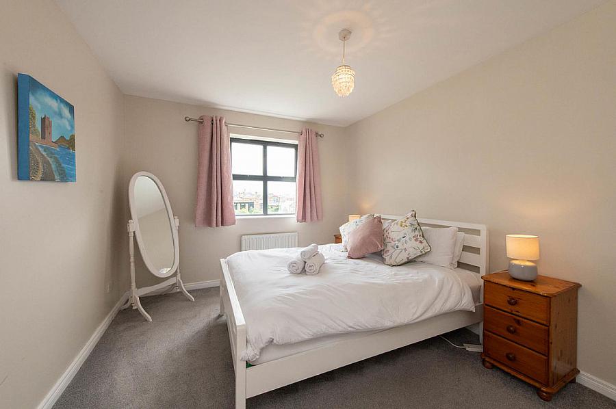 Apt 25 Clarendon Quay