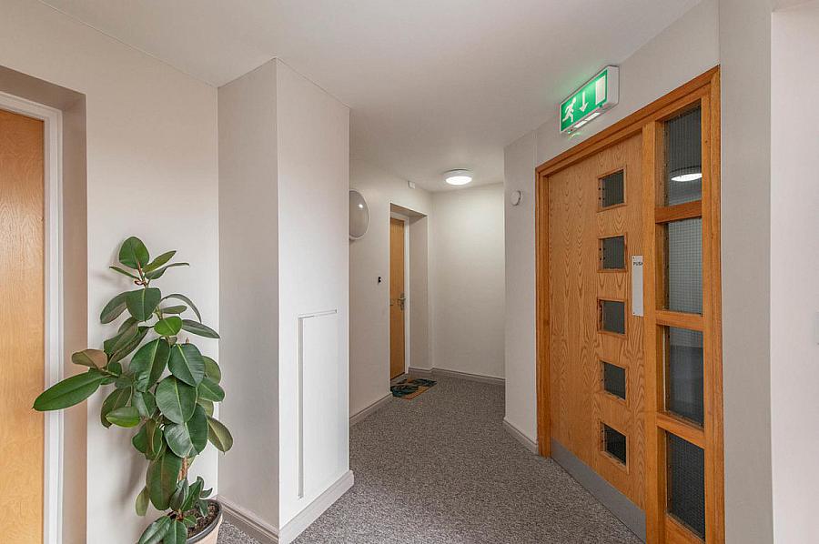 Apt 25 Clarendon Quay