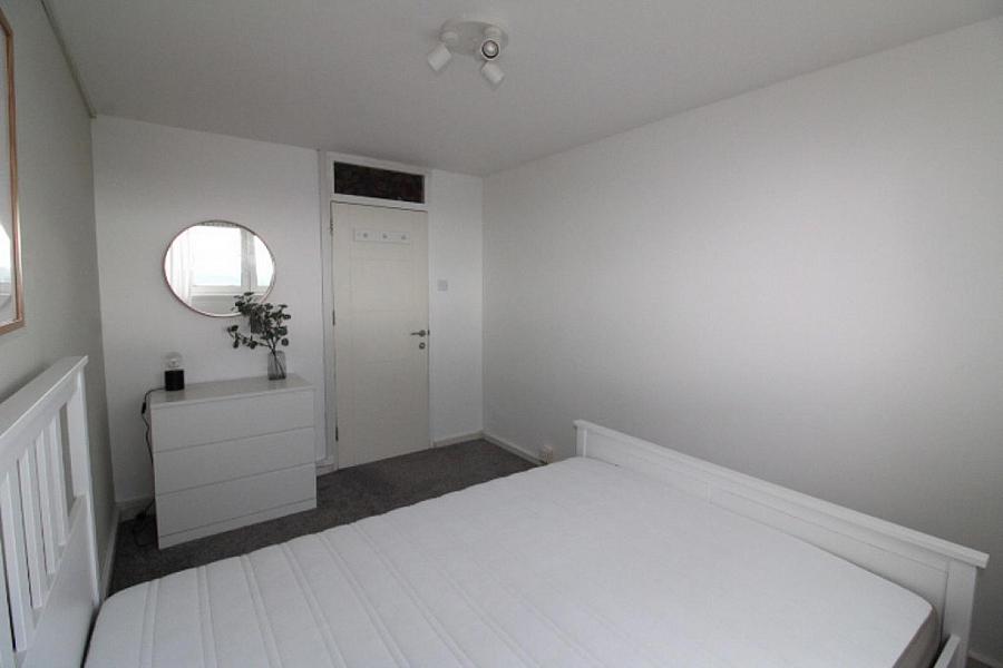 7d Beechwood House