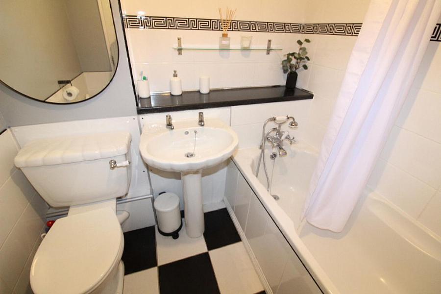 7d Beechwood House