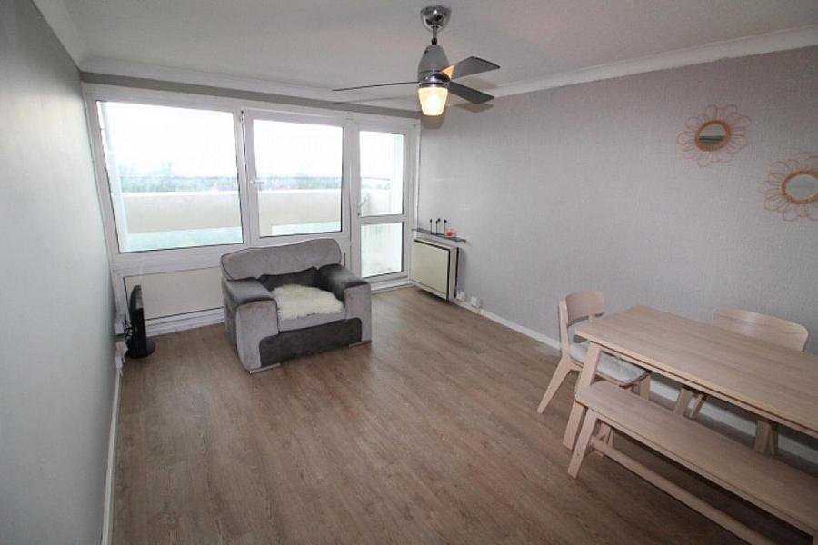 7d Beechwood House