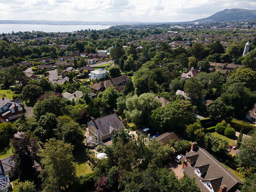 &quot;Latharna&quot;, 14 Lenamore Avenue