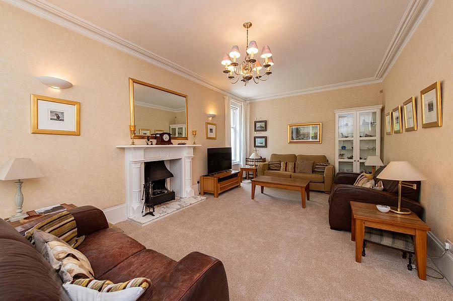 &quot;Latharna&quot;, 14 Lenamore Avenue