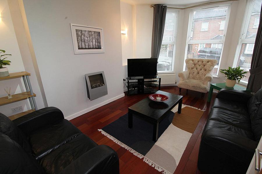 Flat 1 30 Kansas Avenue