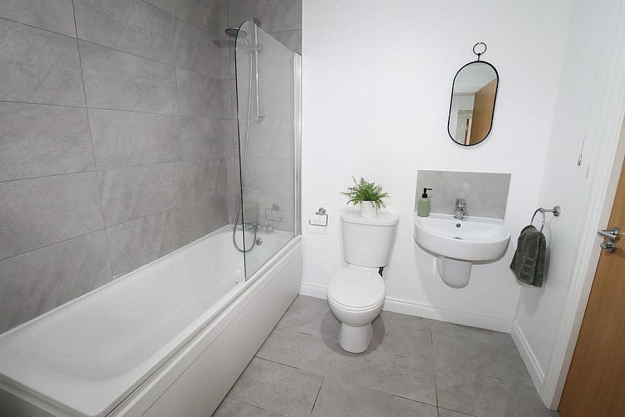 Apt 31, 9 Brown Square