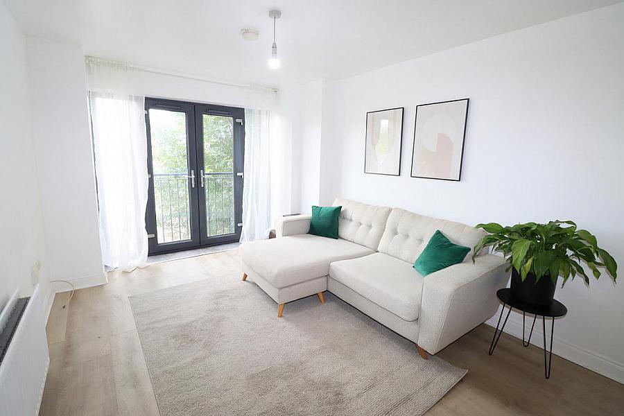 Apt 31, 9 Brown Square