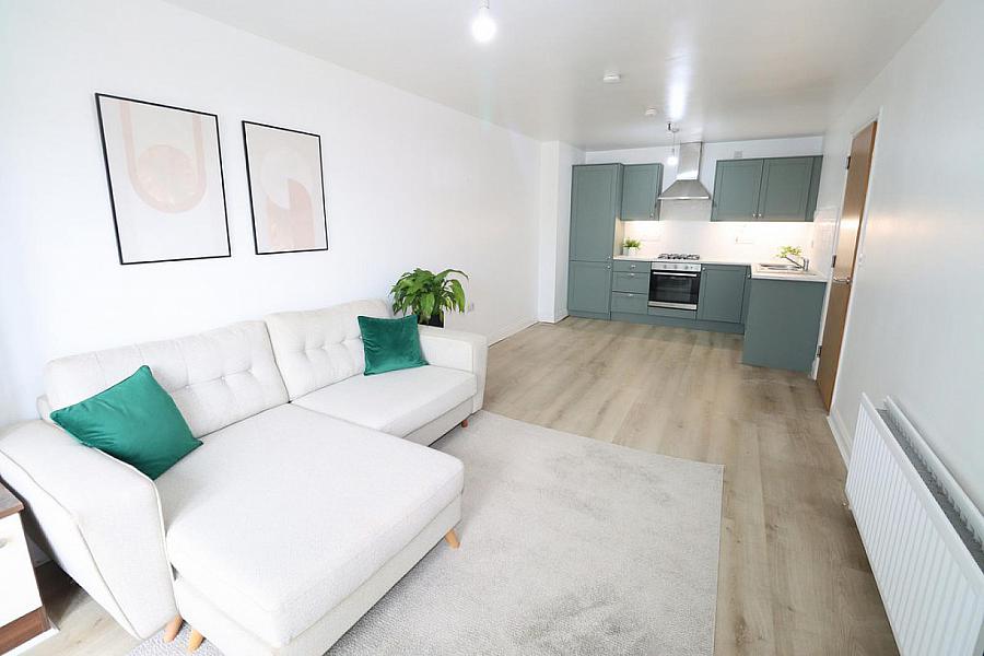 Apt 31, 9 Brown Square