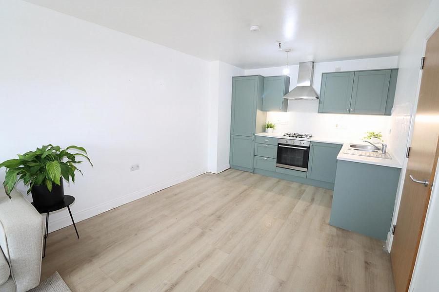 Apt 31, 9 Brown Square
