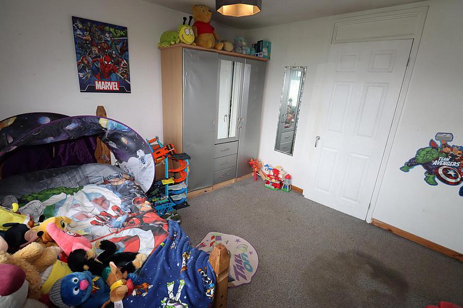 49 Tulleevin Walk