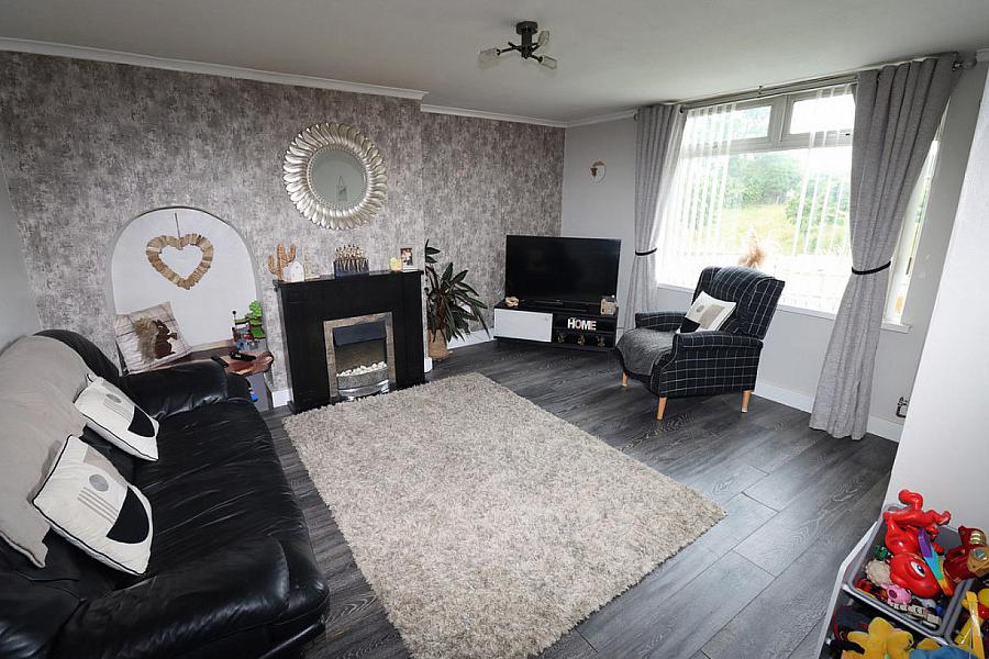 49 Tulleevin Walk