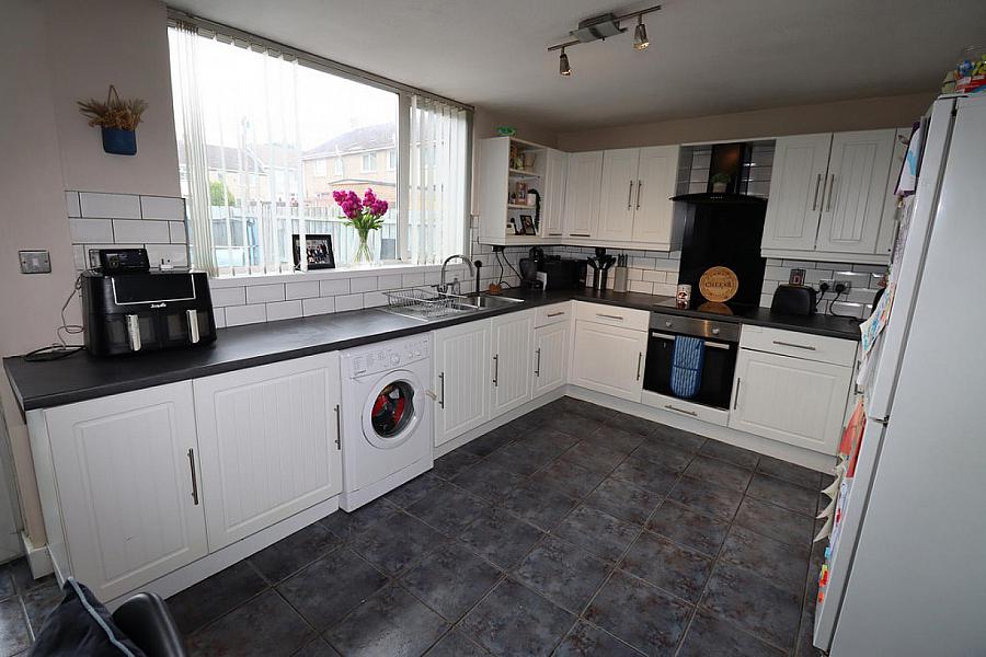 49 Tulleevin Walk