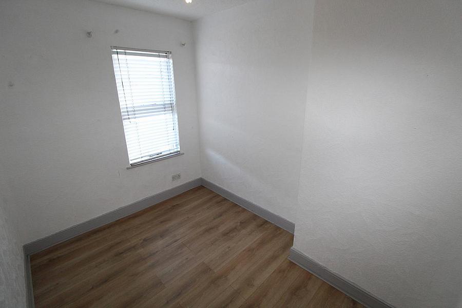 86 Ainsworth Avenue