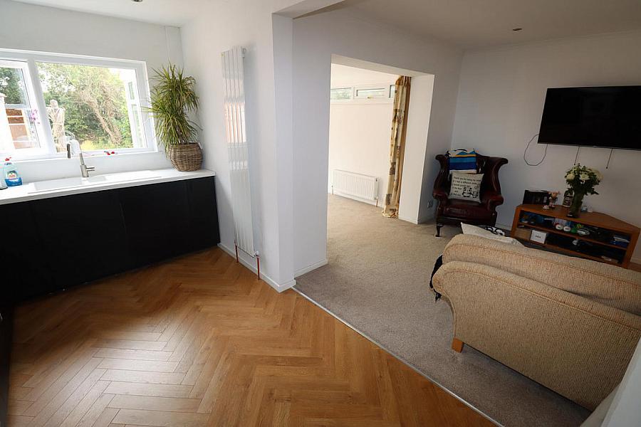 21 Twinburn Drive