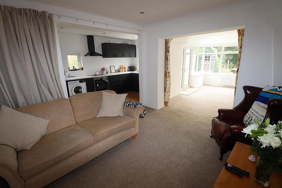 21 Twinburn Drive