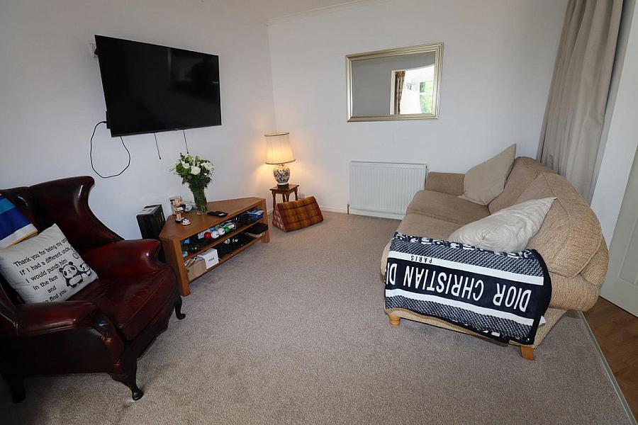 21 Twinburn Drive