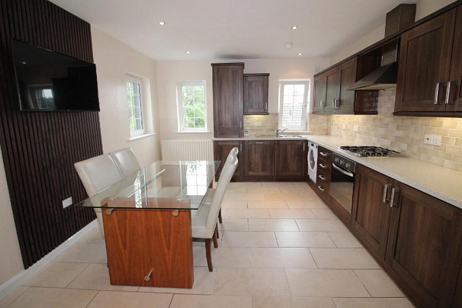 47 Tobar-glen Crescent