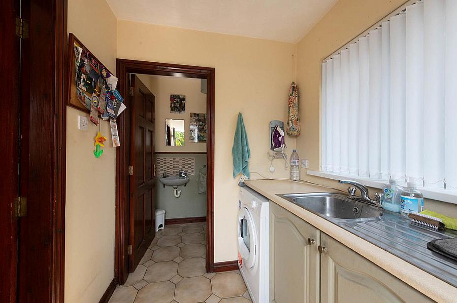 8 Farm Lodge Grove