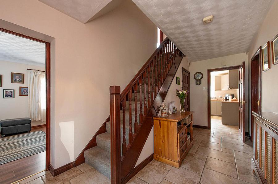 8 Farm Lodge Grove