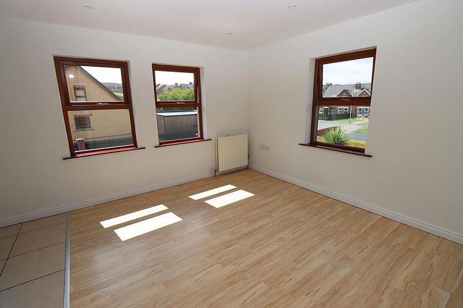 7 Aylesbury Avenue