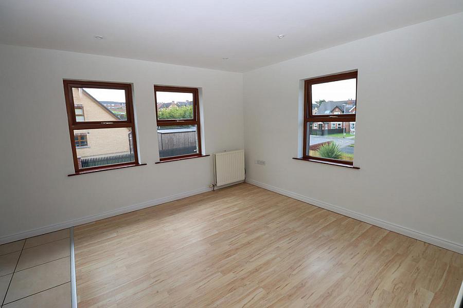 7 Aylesbury Avenue