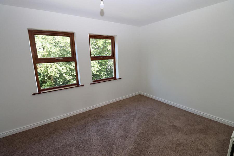 7 Aylesbury Avenue