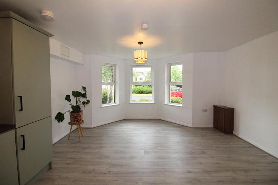 15 Corran Mews
